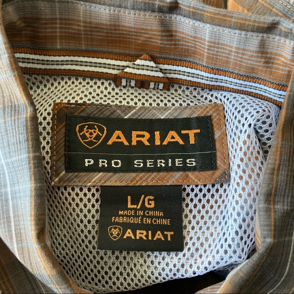 NWOT Ariat Pro Series button down. - Picture 3 of 6